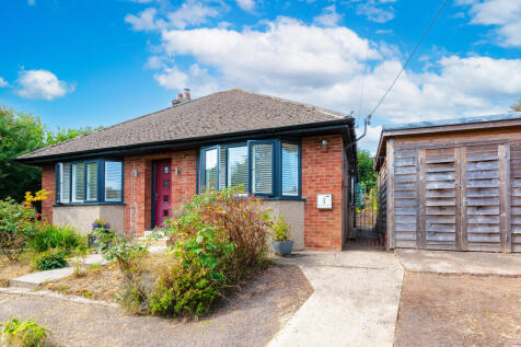 2 bedroom detached house for sale