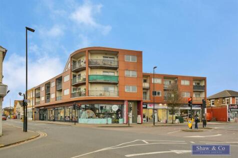 Denestock House, Bell Road, Hounslow TW3 2 bed apartment for sale