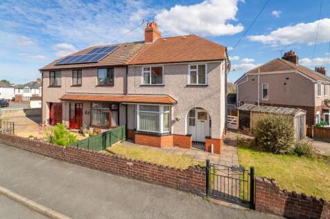 3 bedroom semi-detached house for sale