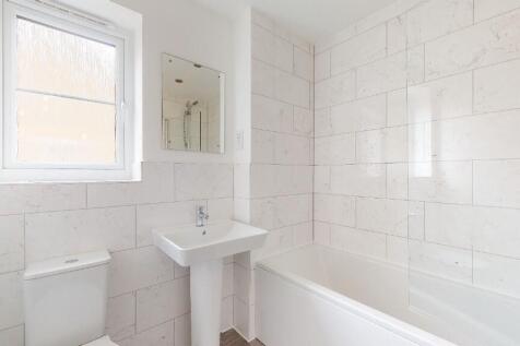 1 bedroom ground floor maisonette for sale