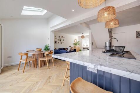 Greenleaze, Knowle Park, Bristol 4 bed semi