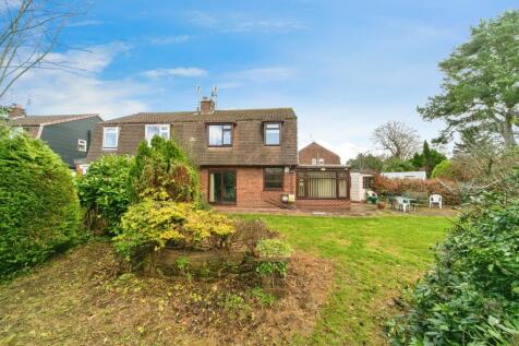 3 bedroom semi-detached house for sale