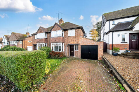 3 bedroom semi-detached house for sale