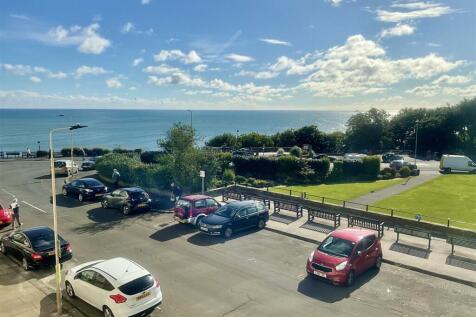 Prince Of Wales Terrace, Scarborough 2 bed apartment for sale