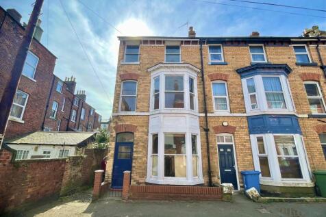 Victoria Parade, Scarborough 4 bed house for sale