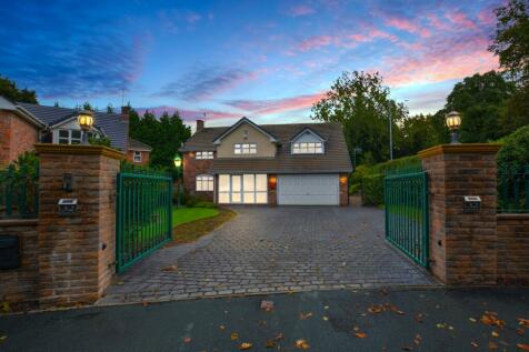 5 bedroom detached house for sale