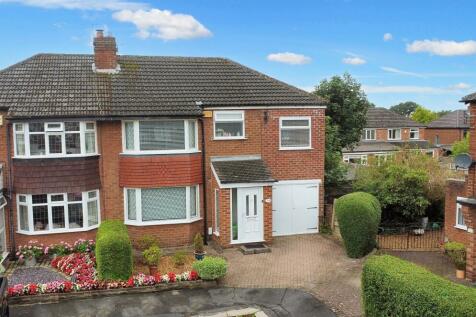 4 bedroom semi-detached house for sale