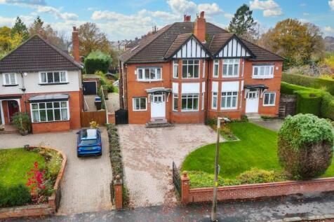 5 bedroom semi-detached house for sale