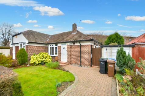 2 bedroom semi-detached bungalow for sale