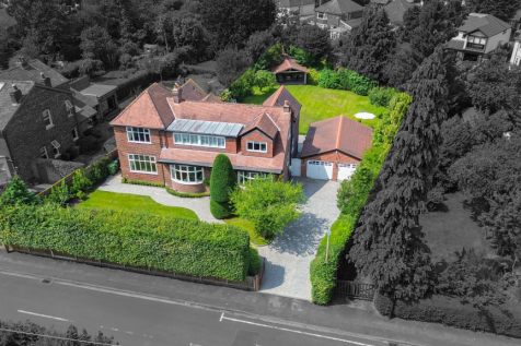 Detached house for sale