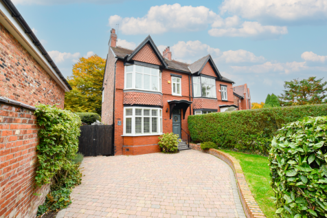 3 bedroom semi-detached house for sale