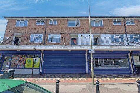 3 bedroom maisonette for sale