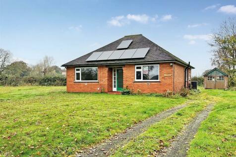 2 bedroom detached bungalow for sale