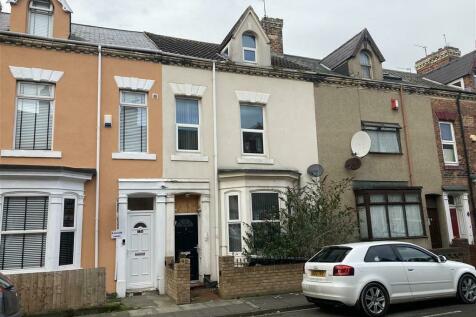 4 bedroom terraced house for sale