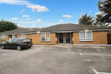 1 bedroom semi-detached bungalow for sale