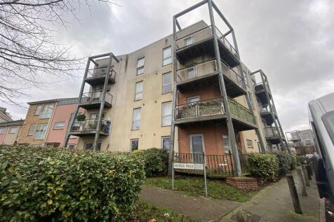 2 bedroom ground floor flat for sale