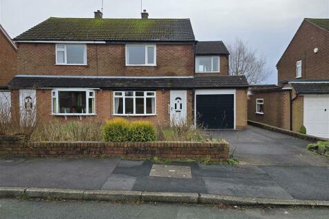 3 bedroom semi-detached house for sale