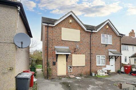 2 bedroom semi-detached house for sale