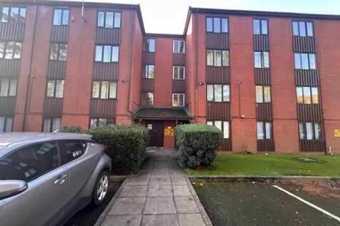 2 bedroom ground floor flat for sale