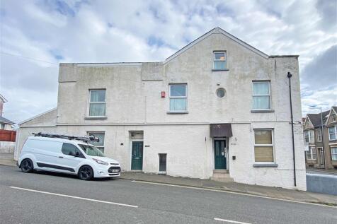 9 bedroom end of terrace house for sale
