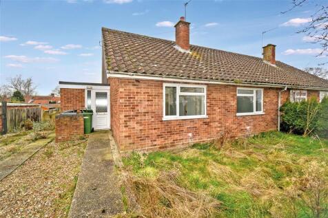 2 bedroom semi-detached bungalow for sale