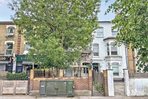 1 bedroom ground floor flat for sale