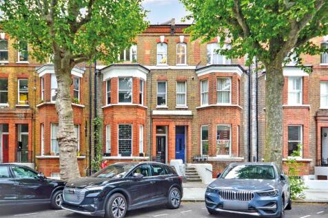 1 bedroom ground floor flat for sale