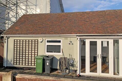 2 bedroom terraced bungalow for sale