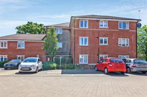 2 bedroom ground floor flat for sale