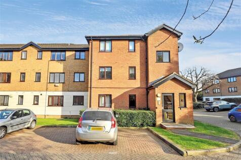 2 bedroom ground floor flat for sale