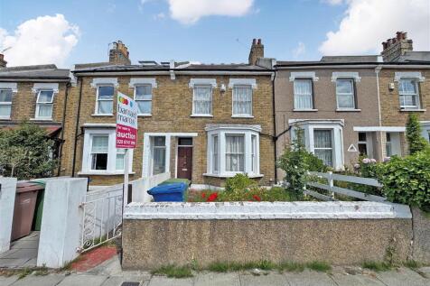 4 bedroom terraced house for sale
