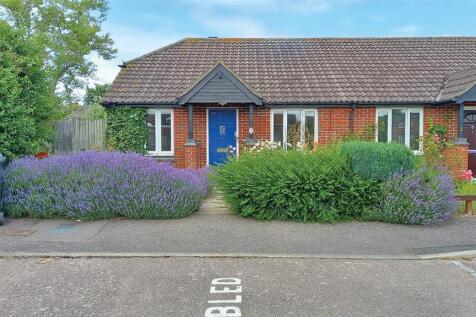 2 bedroom terraced bungalow for sale