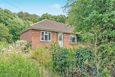 2 bedroom semi-detached bungalow for sale