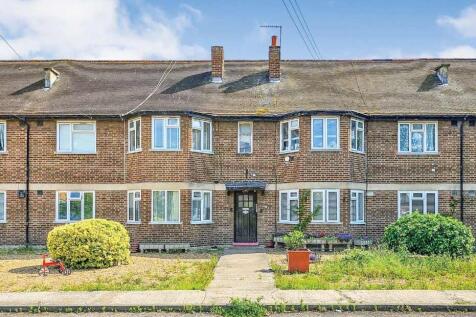 2 bedroom ground floor flat for sale