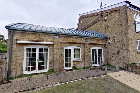1 bedroom end of terrace house for sale