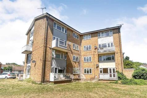 2 bedroom maisonette for sale
