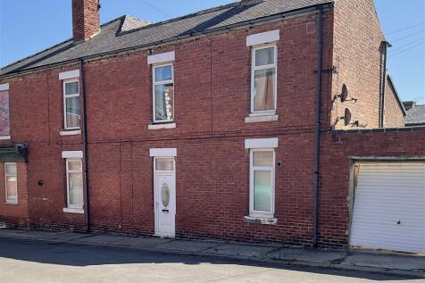 2 bedroom ground floor flat for sale