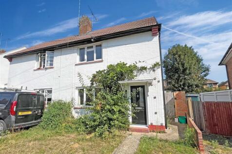 2 bedroom semi-detached house for sale