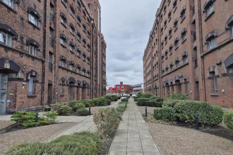 1 bedroom ground floor flat for sale