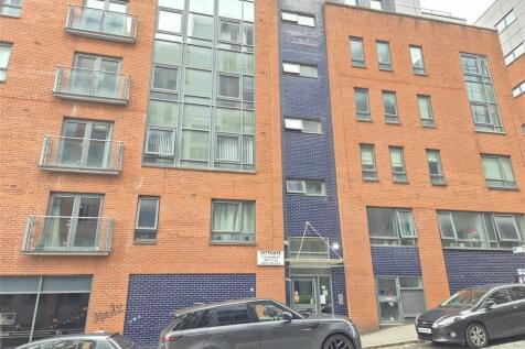 3 bedroom flat for sale