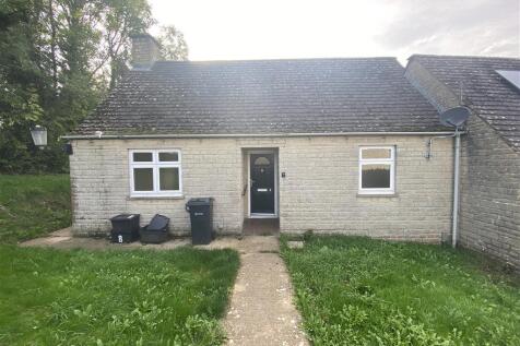 2 bedroom semi-detached bungalow for sale