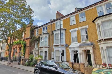 2 bedroom maisonette for sale
