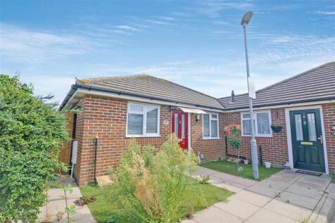 1 bedroom semi-detached bungalow for sale