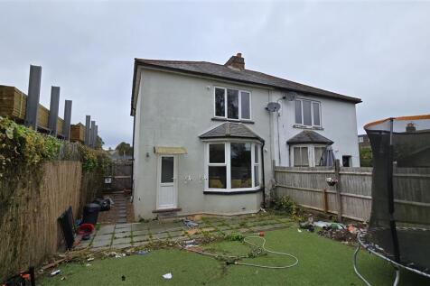 2 bedroom semi-detached house for sale