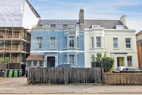 7 bedroom semi-detached house for sale