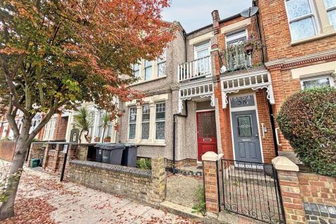 1 bedroom ground floor flat for sale