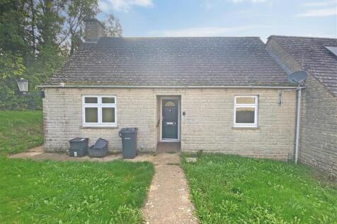 2 bedroom semi-detached bungalow for sale