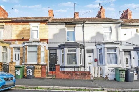 4 bedroom terraced house for sale