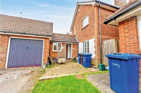 4 bedroom link detached house for sale