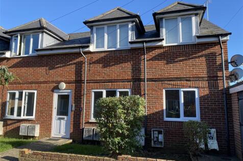 1 bedroom ground floor flat for sale